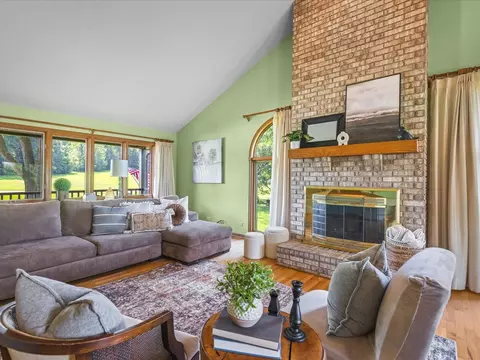 1646 Larchmont Rd, Davis, IL 61019 photo 8