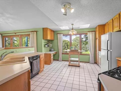 1646 Larchmont Rd, Davis, IL 61019 photo 18