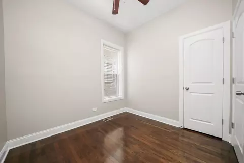 1759 E 72nd Pl, Chicago, IL 60649 photo 15