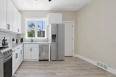 Kitchen - 10663 S Champlain Ave, Chicago, IL 60628 photo 2 of 2
