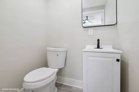 Bath - 10663 S Champlain Ave, Chicago, IL 60628 photo 1 of 2