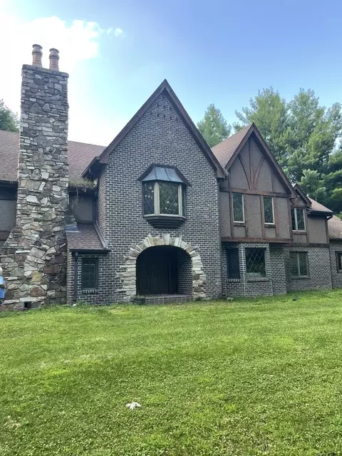 2166 Gustafson Rd, Belvidere, IL 61008