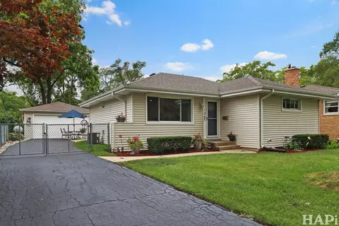 108 S Hickory St, Palatine, IL 60067