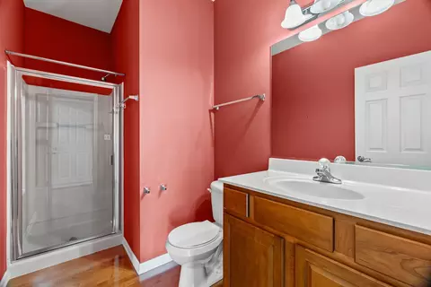 Bath - 601 Rivers Edge Dr, Minooka, IL 60447 photo 1 of 5