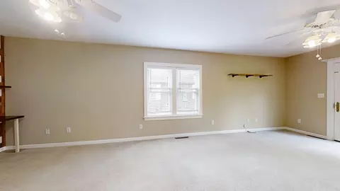 617 E Main St, Arcola, IL 61910 photo 30