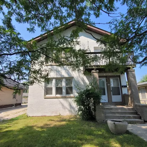 512 Powell Ave, Waukegan, IL 60085