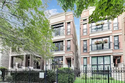 3333 N Seminary Ave #3, Chicago, IL 60657