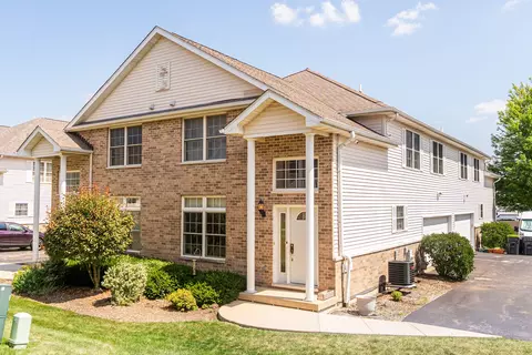 431 N Charles St, Cortland, IL 60112