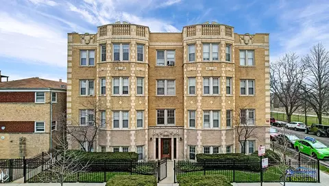 6203 N Oakley Ave #2, Chicago, IL 60659
