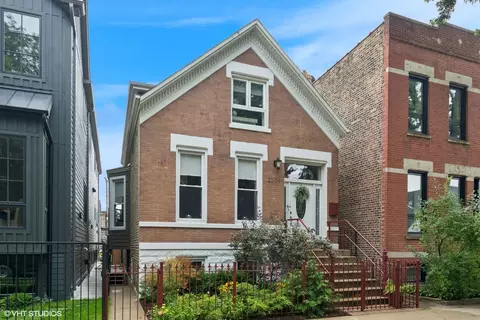 2209 W Huron St, Chicago, IL 60612