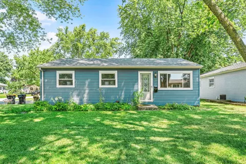 1105 E 5th St, Sandwich, IL 60548