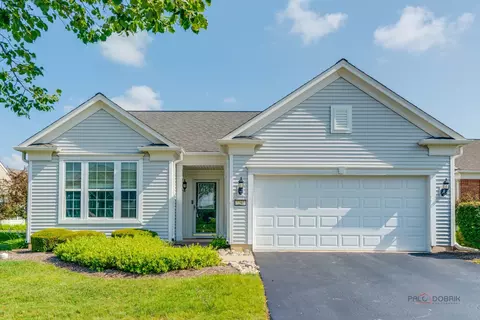 3293 Epstein Cir, Mundelein, IL 60060