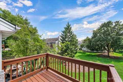279 Snug Harbor Dr, Willowbrook, IL 60527 photo 20