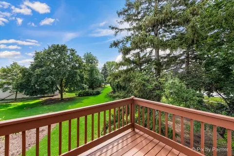 279 Snug Harbor Dr, Willowbrook, IL 60527 photo 21