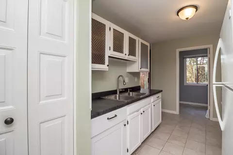 Kitchen - 11 Cypress Sq, Elgin, IL 60123 photo 3 of 3