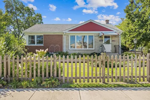 Exterior - 1265 S Wolf Rd, Des Plaines, IL 60018 photo 8 of 9