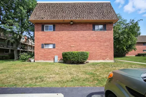 Exterior - 2502 Algonquin Rd #2, Rolling Meadows, IL 60008 photo 2 of 2