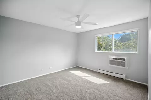 Bedroom - 2502 Algonquin Rd #2, Rolling Meadows, IL 60008 photo 3 of 3