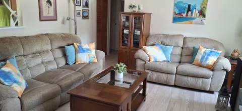 Living - 1244 Nova Ct #1244, Wheeling, IL 60090 photo 1 of 2