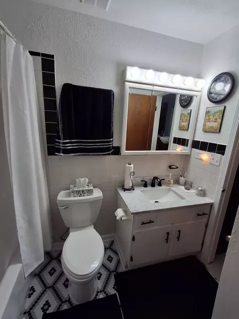 Bath - 1244 Nova Ct #1244, Wheeling, IL 60090 photo 1 of 1