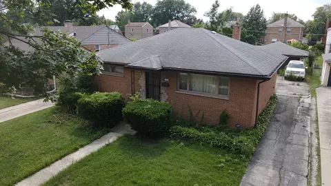 2234 S 18th Ave, Broadview, IL 60155