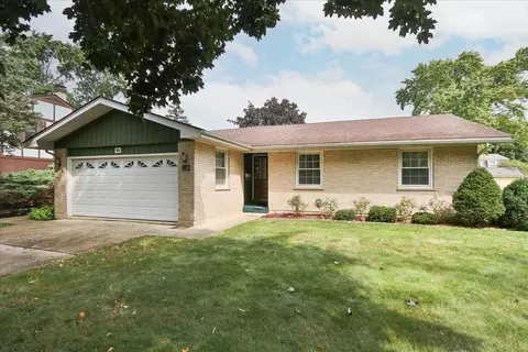 416 W North Ave, Bartlett, IL 60103
