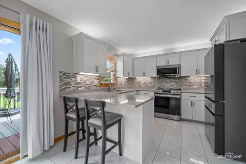 Kitchen - 4816 Daggets Ct, Naperville, IL 60564 photo 1 of 4