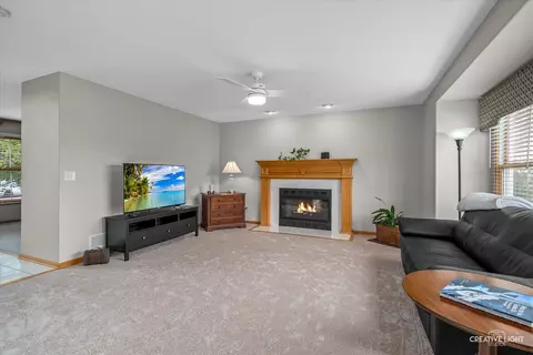 Living - 4816 Daggets Ct, Naperville, IL 60564 photo 2 of 3