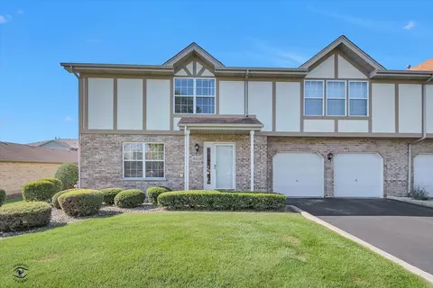 18223 Eagle Dr, Tinley Park, IL 60477