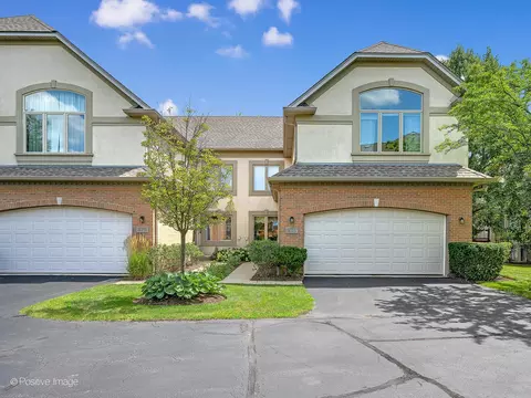875 N Coolidge Ave, Palatine, IL 60067