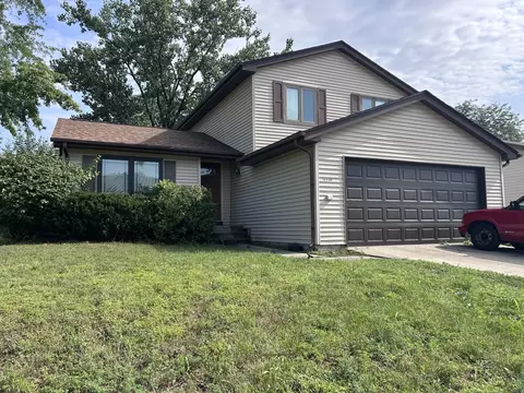 30 W060 Hurlingham Dr, Warrenville, IL 60555