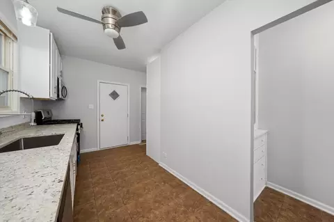 Entry Way - 432 E 88th St, Chicago, IL 60619 photo 3 of 4