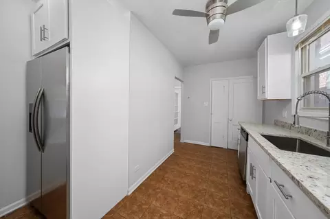 Entry Way - 432 E 88th St, Chicago, IL 60619 photo 1 of 4