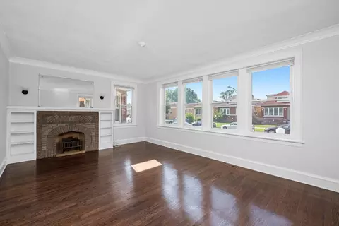 Living - 432 E 88th St, Chicago, IL 60619 photo 1 of 6