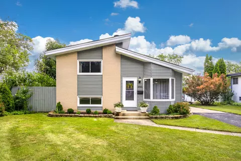 1645 Larry Ln, Glendale Heights, IL 60139
