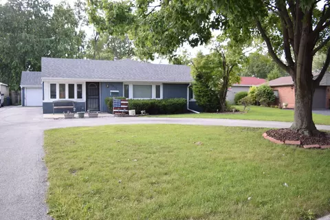 10010 Harnew Rd, Oak Lawn, IL 60453