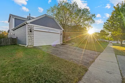 577 Greystone Ln, Bolingbrook, IL 60440 photo 46