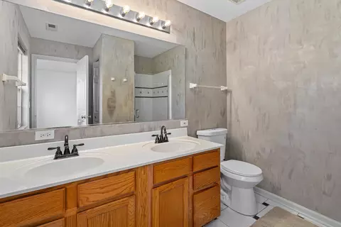 577 Greystone Ln, Bolingbrook, IL 60440 photo 20