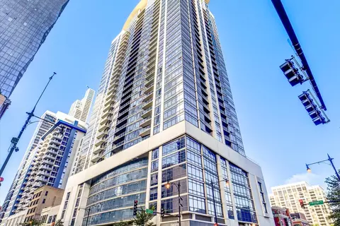 100 E 14th St #903, Chicago, IL 60605