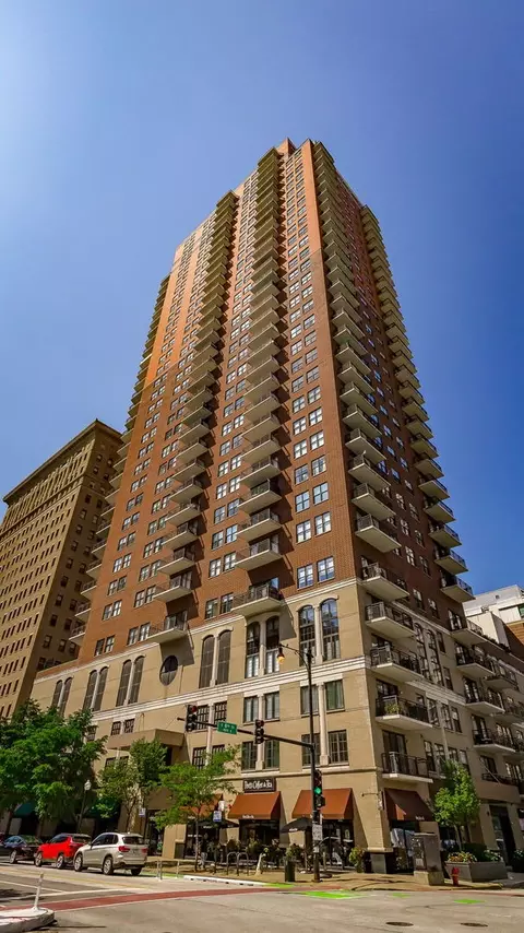 41 E 8th St #1401, Chicago, IL 60605