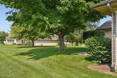 1032 Edgewater Dr, Morris, IL 60450 photo 31