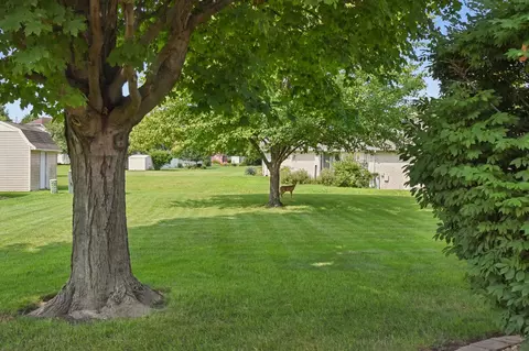 1032 Edgewater Dr, Morris, IL 60450 photo 30