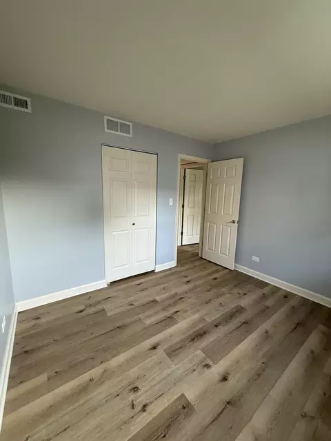 Bedroom - 121 Lucille Ct #A, Bartlett, IL 60103 photo 2 of 6