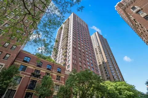 1122 N Dearborn St #23I, Chicago, IL 60610