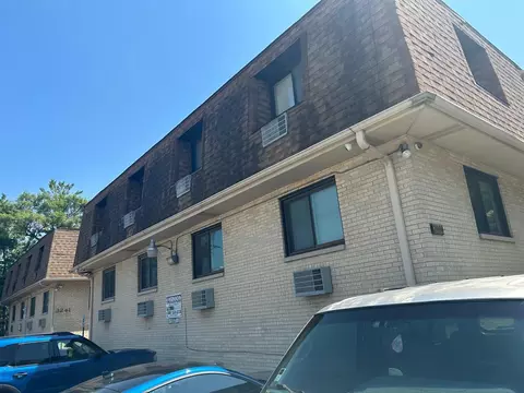 3239 S 50th Ct, Cicero, IL 60804