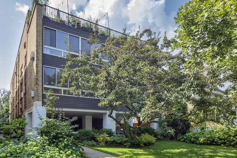 2730 Central St #3A, Evanston, IL 60201