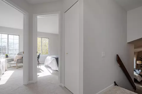 Entry Way - 1199 N Pin Oak Trl, Aurora, IL 60506 photo 1 of 1