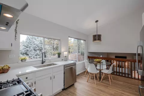 Kitchen - 1199 N Pin Oak Trl, Aurora, IL 60506 photo 1 of 5