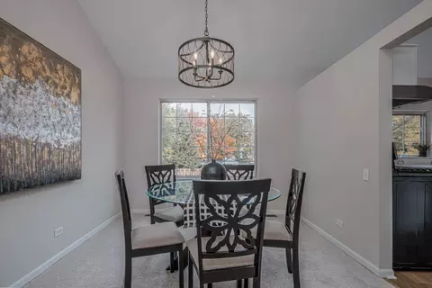 Dining - 1199 N Pin Oak Trl, Aurora, IL 60506 photo 1 of 3
