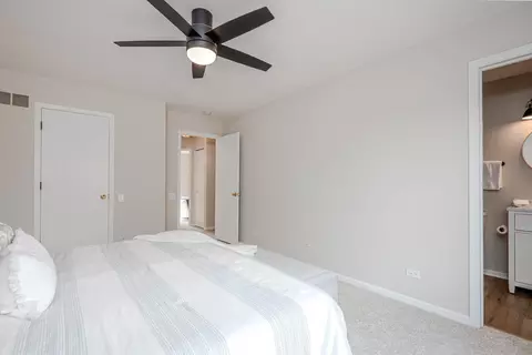 Bedroom - 1199 N Pin Oak Trl, Aurora, IL 60506 photo 2 of 4